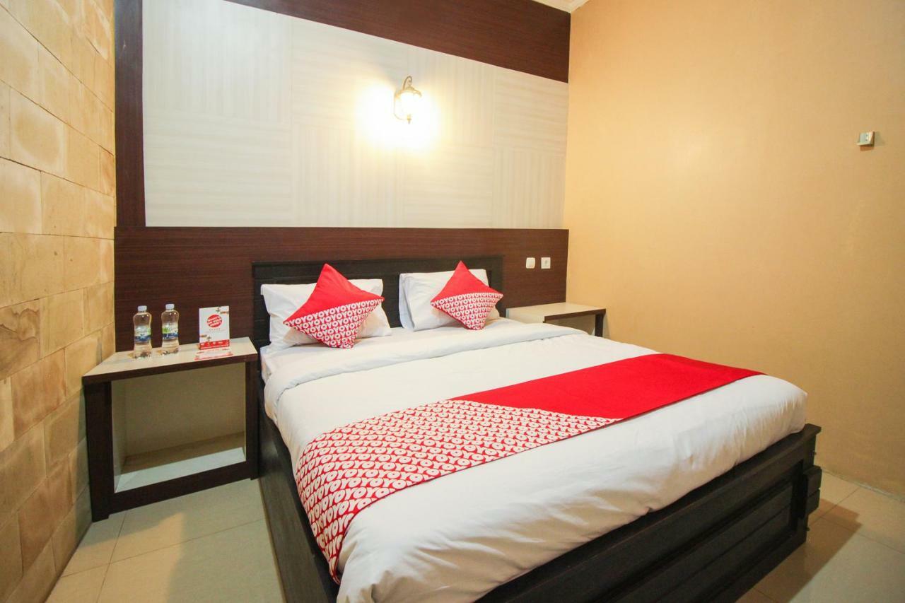 Oyo 820 Abad Baru Hotel Pangandaran Exterior foto